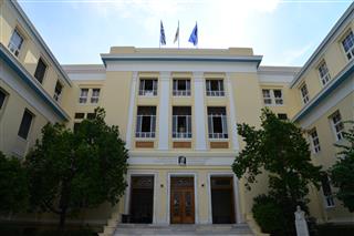 Είσοδος και προαύλιο (κοντινή λήψη) Είσοδος και προαύλιο (κοντινή λήψη)